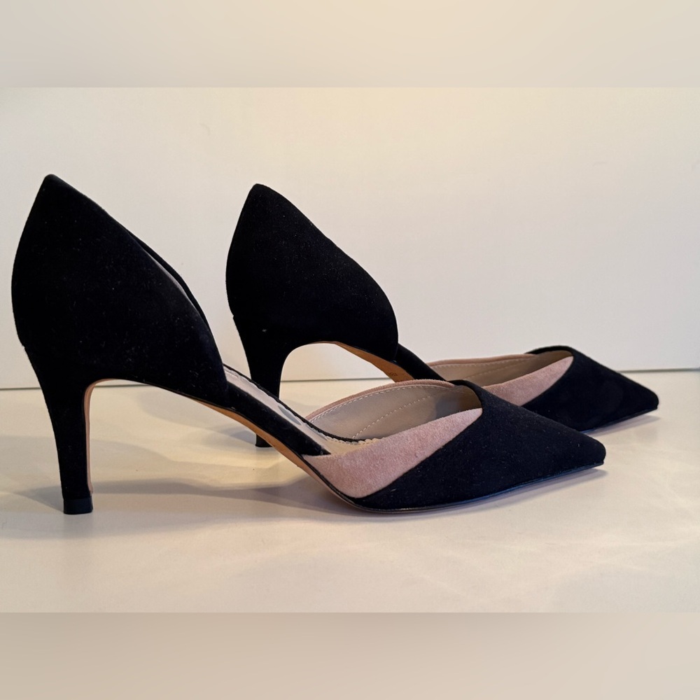 🔹 Boden black (two-toned) suede pumps. Size 8
